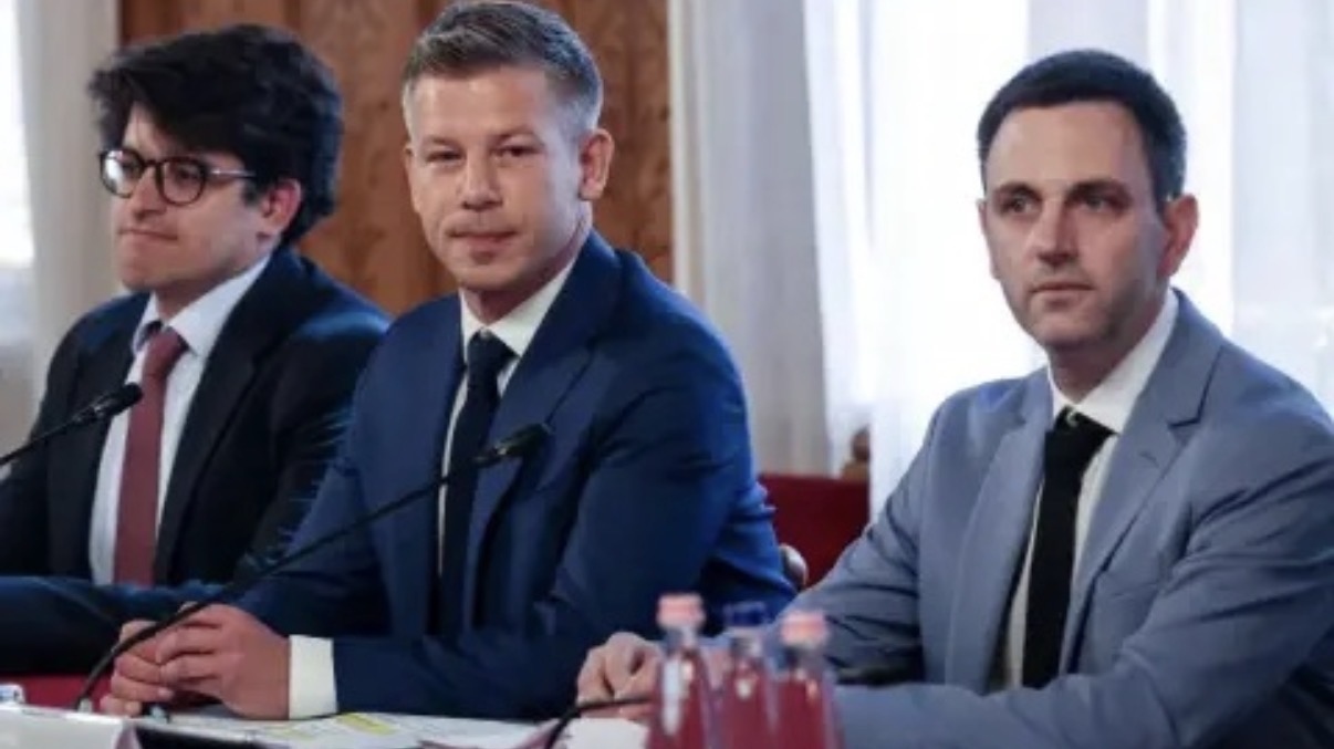 Лидерът на партия Тиса Петер Мадяр който се готви да