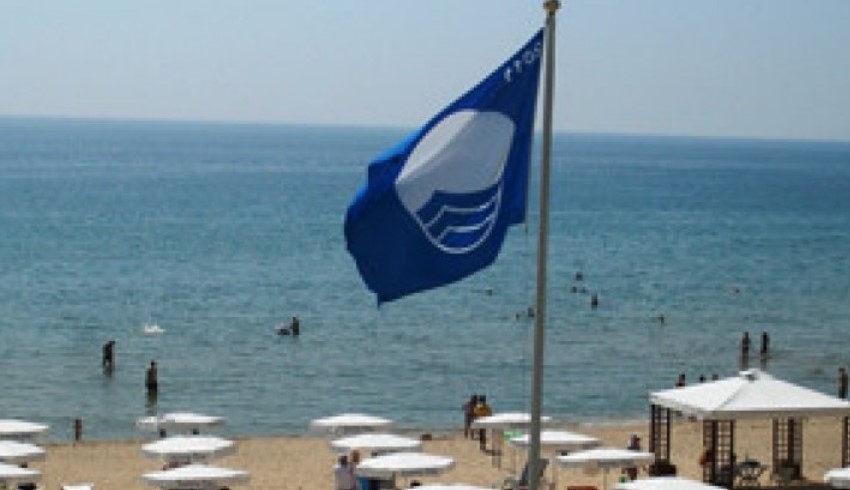 Общо 26 плажа и 6 пристанища по българското Черноморие бяха