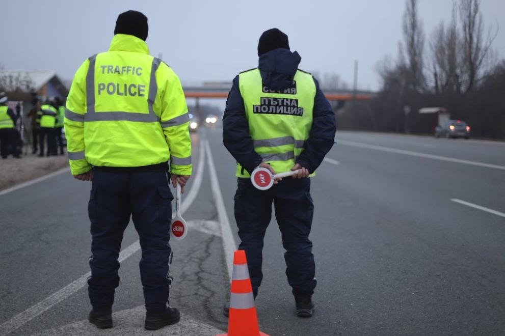 В рамките на днешния ден и на 3 май с
