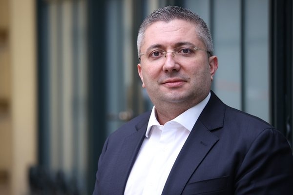 Никаква конкретика нямаше в изслушването на регионалния министър относно свлачището