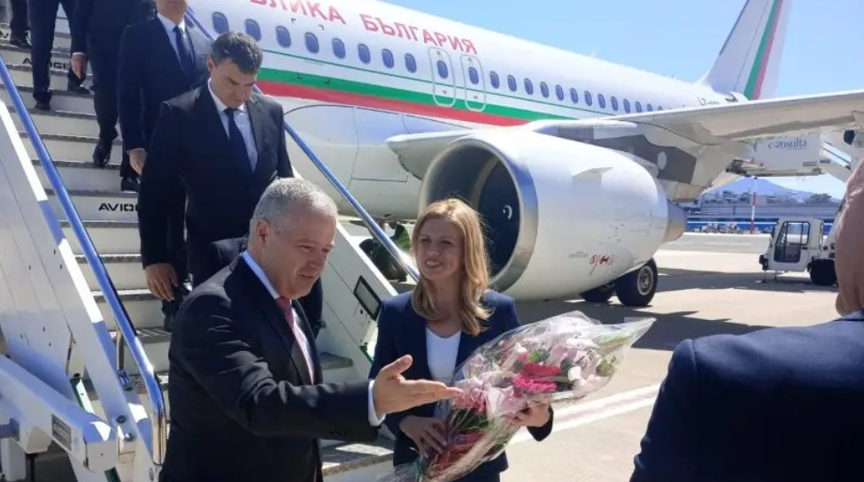 Председателят на българския парламент Михаела Доцова пристигна в Рим където