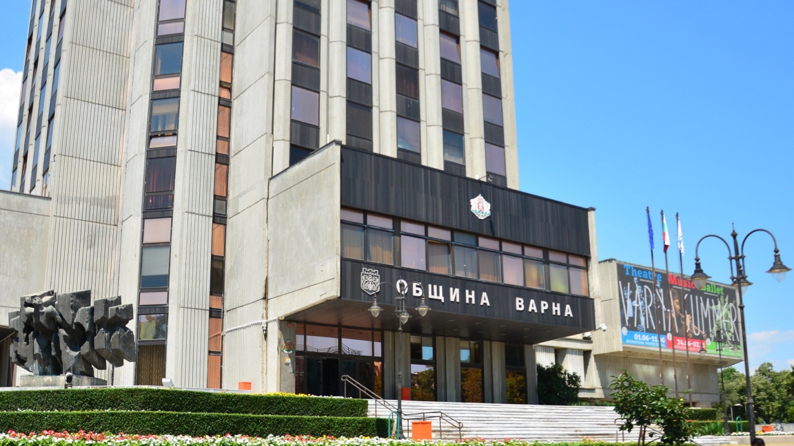 Акция на полиция и община край Варна разкри незаконен град