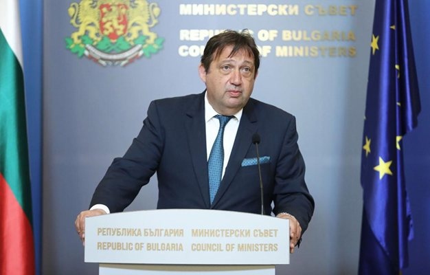 Незаконното строителство се премахва В това беше категоричен регионалният министър Иван