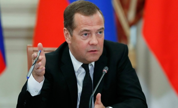 Заместник председателят на Съвета за сигурност на Русия Дмитрий Медведев отхвърли
