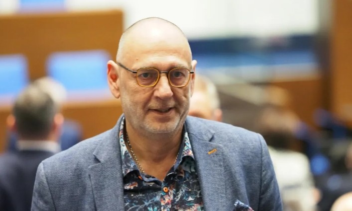 Почина писателят журналист и народен представител Любен Дилов син Това стана