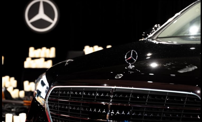 Официалният вносител на Mercedes Benz за България Силвър Стар даде