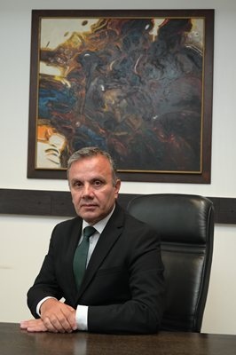Като държава кандидат за членство в ЕС и член на