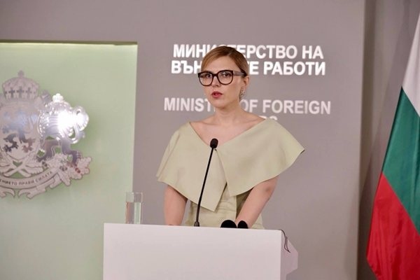 Има редица елементи които не подкрепяме те са свързани от