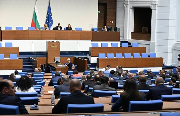 Процедурата за попълването на новата Комисията за противодействие на комисията