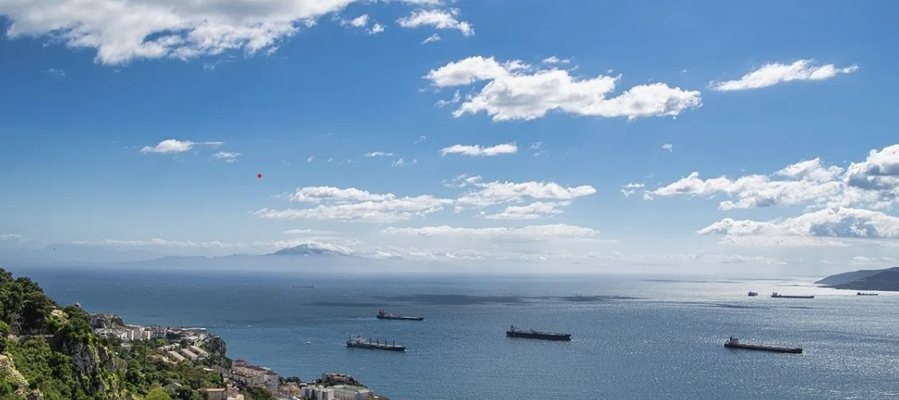 Ще има временен морски коридор за кораби които желаят да