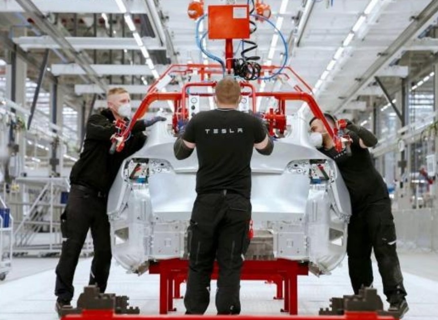 Голямата новина че Tesla най накрая стъпва официално на българска