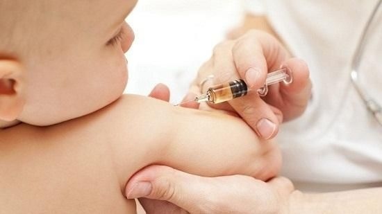 От днес на задължителна имунизация срещу варицела подлежат децата родени