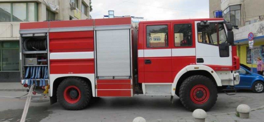 Депото за отпадъци край край созополското село Равадиново отново се