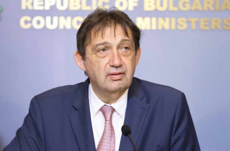 Регионалният министър Иван Шишков ще разформирова цялата дирекция Обществени поръчки