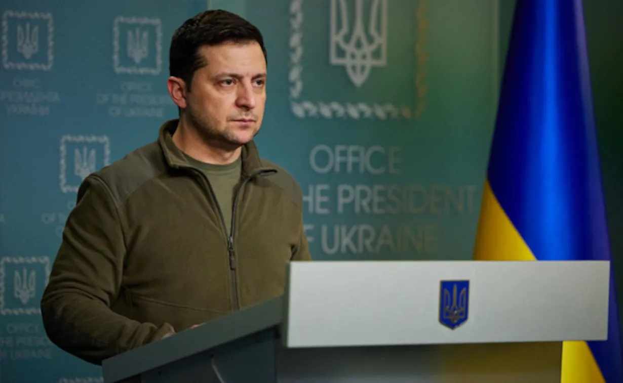 Във важен ход насред война президентът на Украйна Володимир Зеленски