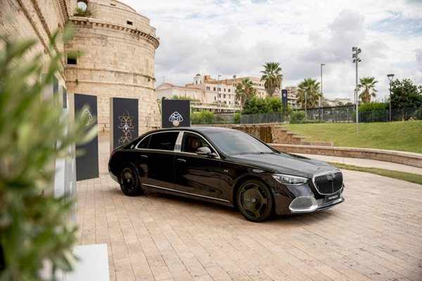 Легендарният бензинов шестлитров V12 битурбо двигател на Mercedes вече е
